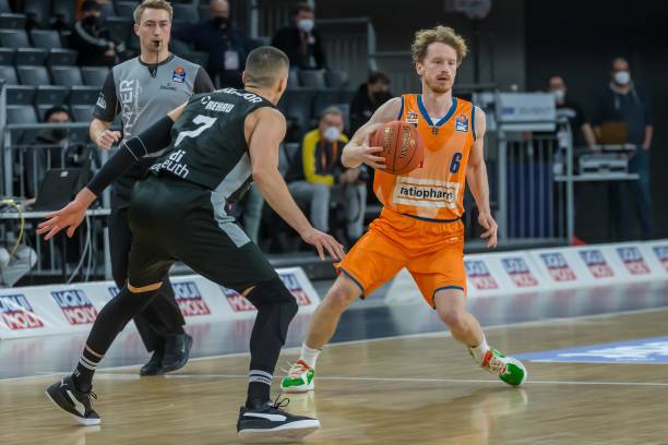 一波又一波 一波又一波