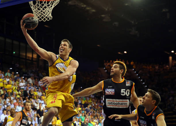 本赛季他在 本赛季他在