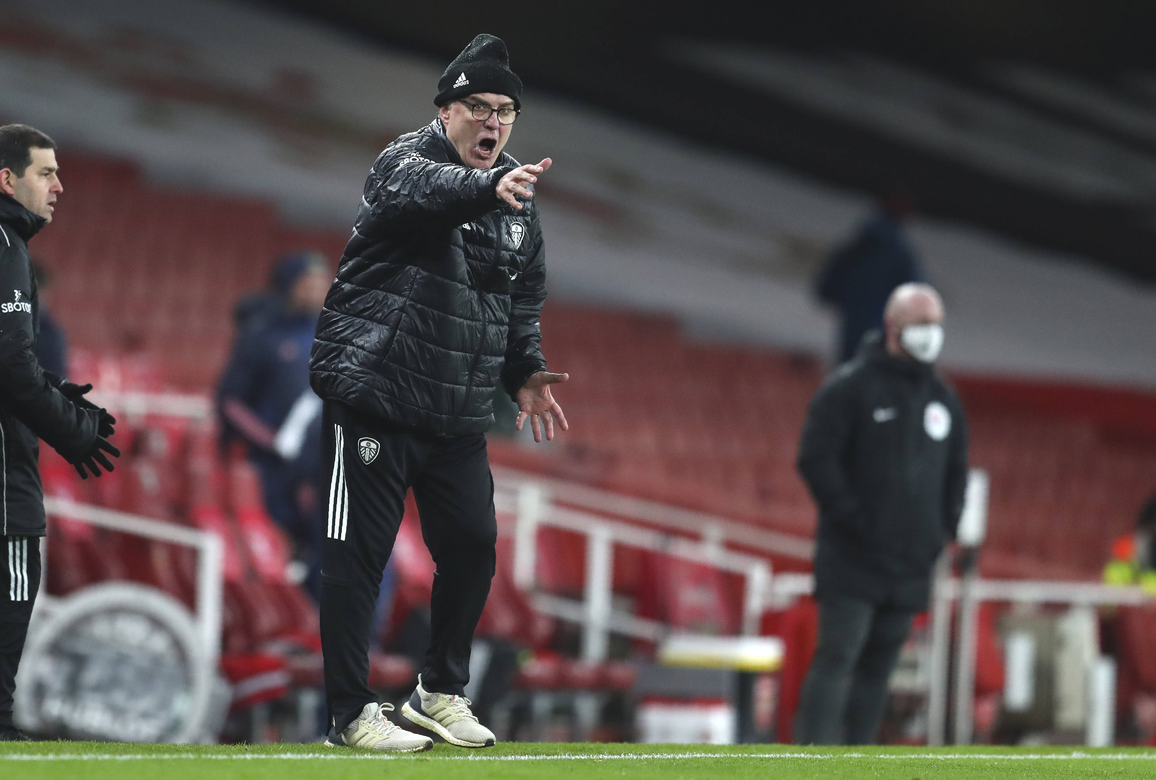 熠熠生辉 熠熠生辉