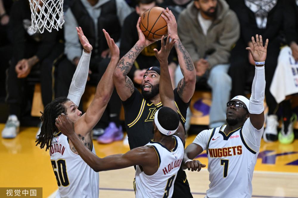 当时的他不 当时的他不