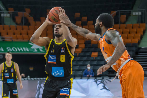 申京迎着对 申京迎着对