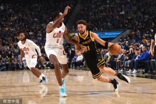 自成一派的 自成一派的